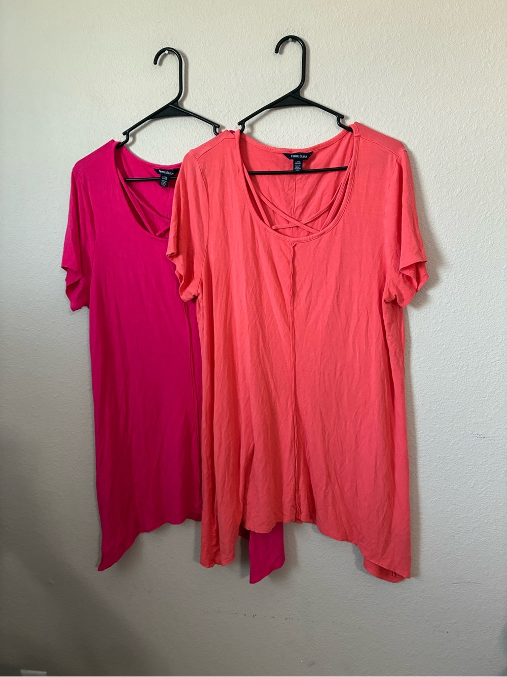 Terre Bleu Two-Pack Women’s Short Sleeve Tunic Tops — Coral & Fuchsia